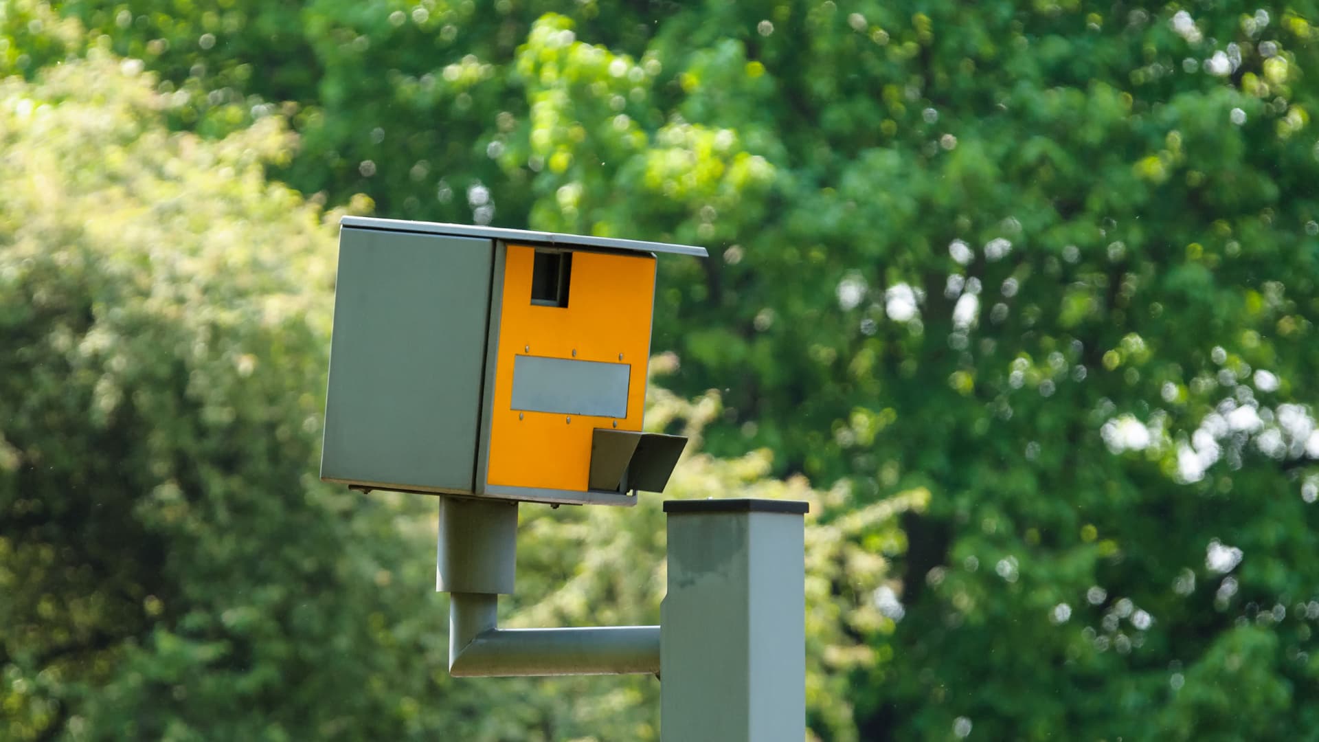 A photo of a speed camera